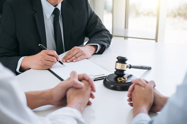 Choosing a Divorce Attorney