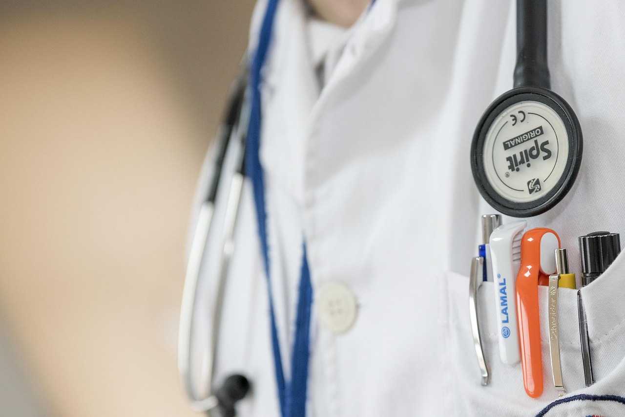 The Benefits of Accessing Hormone Therapy Through Budget-Friendly Clinics